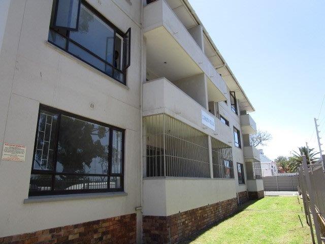 2 Bedroom Property for Sale in Wynberg Western Cape